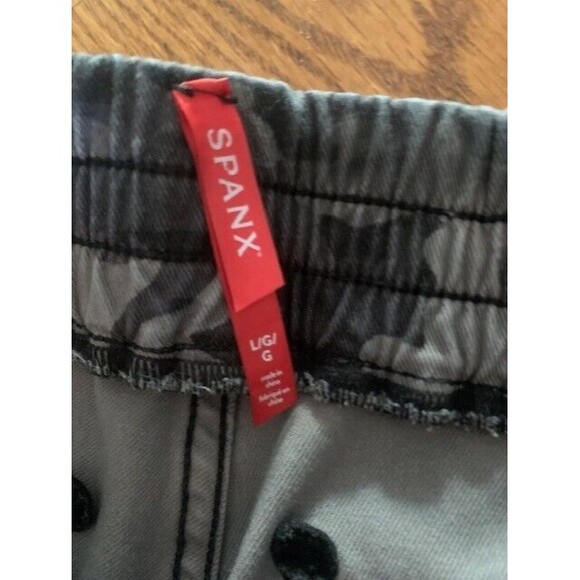 Spanx Women Sz Large Gray Camo Stretch Twill Cargo Jogger Size - Picture 2 of 14